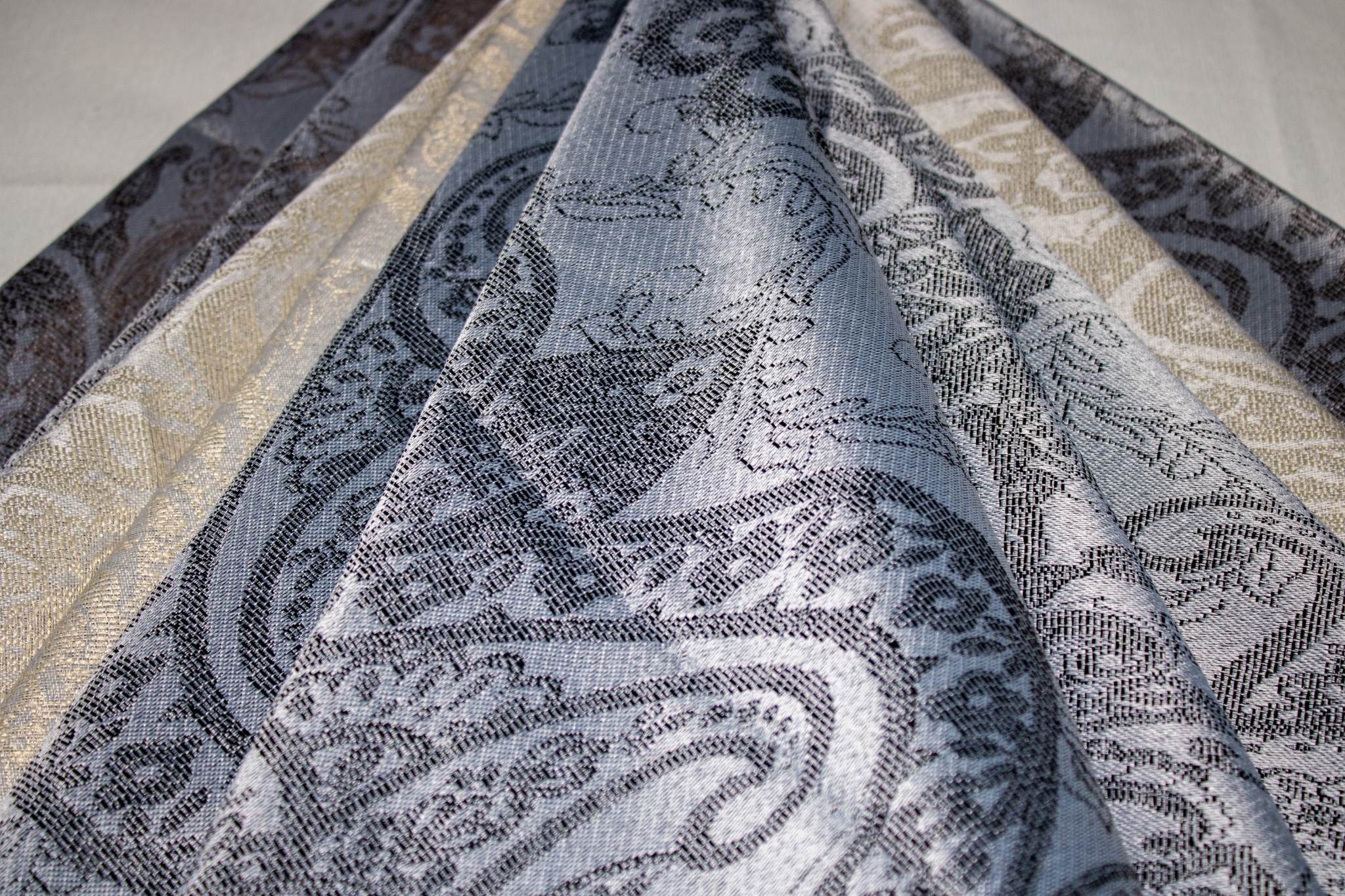 Decorative jacquard fabric collection